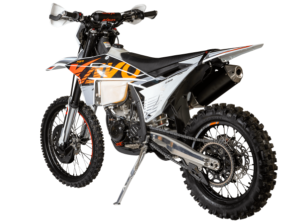 1560574-790-1548_5 1560574-790-1548_5